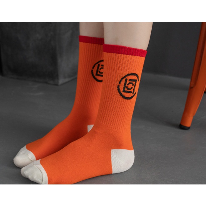 Vớ thể thao cao cổ Nam Nữ phong cách trẻ trung, năng động.