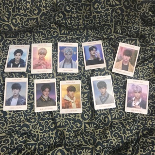 Wanna one - card art book - 2 card - hàng trên + dưới