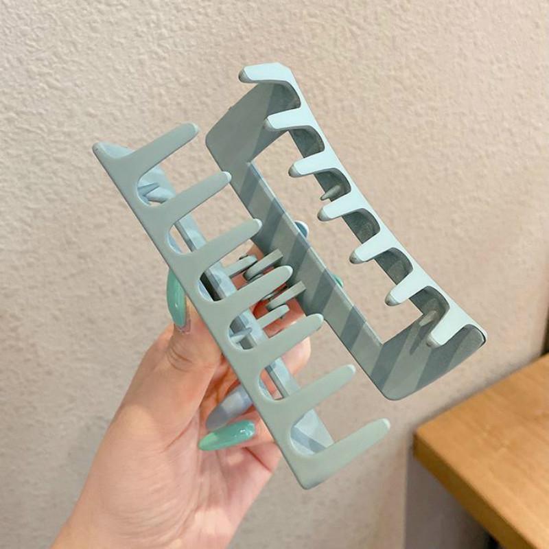 Kẹp gắp tóc màu trơn bằng nhựa đơn giản