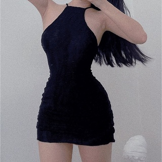 Đầm dự tiệcôm body midi cổ yếm Emilyshop