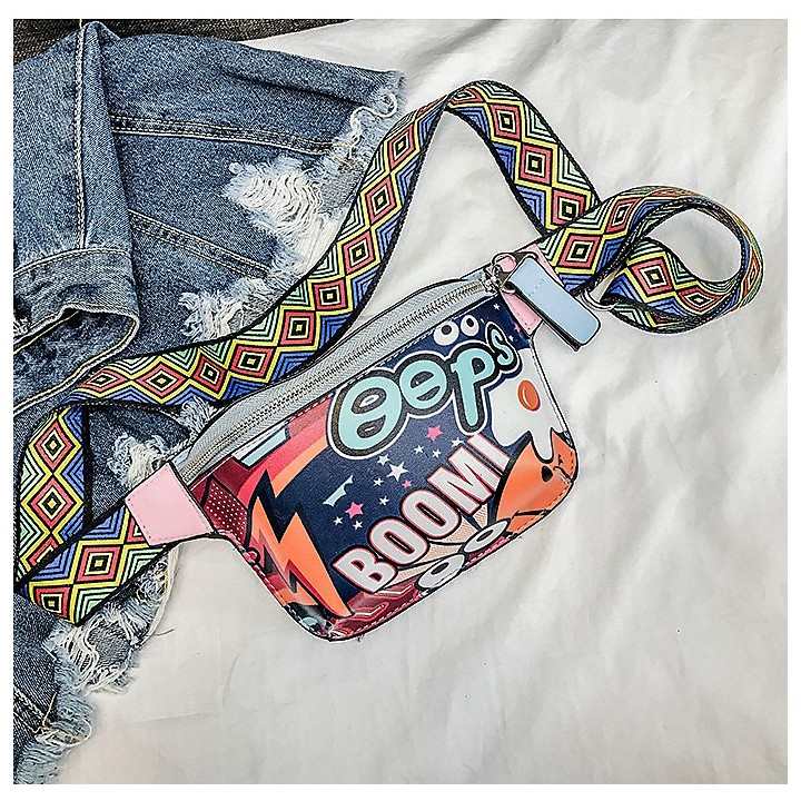 TÚI ĐEO CHÉO HOẠT HÌNH - TÚI ĐEO CHÉO NỮ DÂY CHỮ BẢN TO SIÊU TEEN 2412-THN2101 | BigBuy360 - bigbuy360.vn