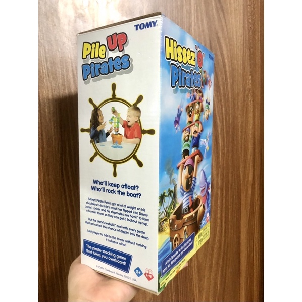 Đồ chơi giải trí cướp biển Pile Up Pirates của Tomy xuất Canada
