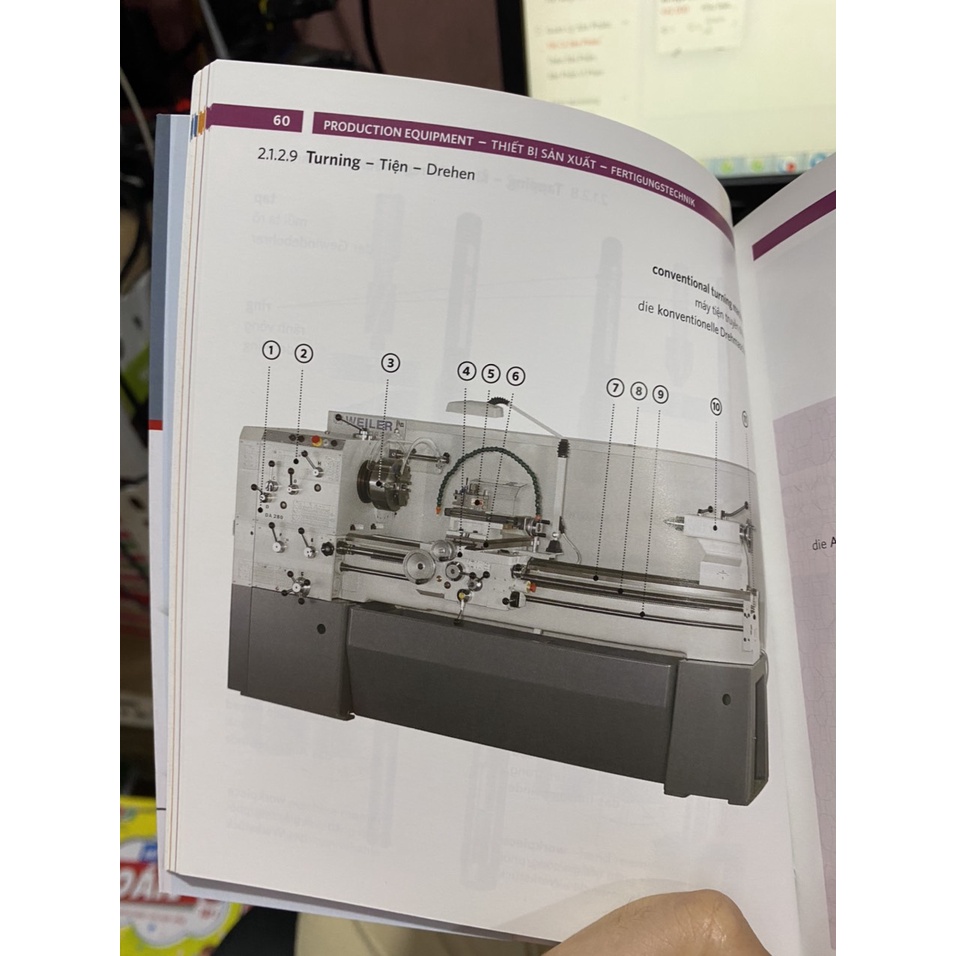 Sách - Từ điển Anh - Việt - Đức bằng hình ngành cơ khí điện máy và vật liệu công trình ( Nhân Trí Việt )