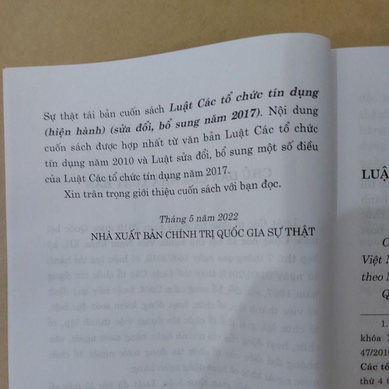 Sách - Luật các tổ chức tín dụng (Hiện hành) (NXB Chính trị quốc gia Sự thật)