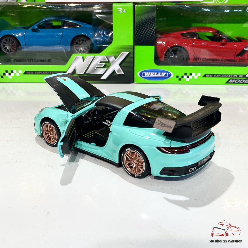 Mô hình xe ô tô Porsche 911 Targa 4s Weissach có mui tỉ lệ 1:32 hãng Alloy 2 màu