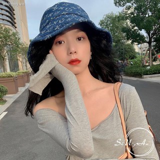 Nón Vành Rộng Thời Trang Nữ Tính