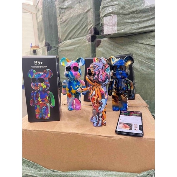 Loa bluetooth mô hình gấu Bearbrick hottrend âm hay, bass chuẩn