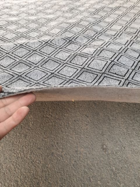 Một mét vuông thảm nỉ trải sàn đế dày chống cháy (Khổ Rộng 2m)