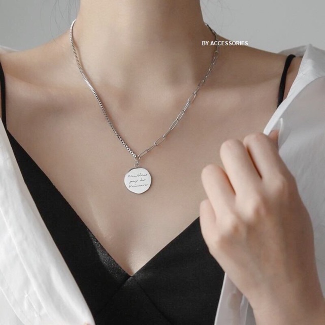 Dây chuyền titan xích bất đối xứng phối mặt khắc chữ không gỉ UN200401