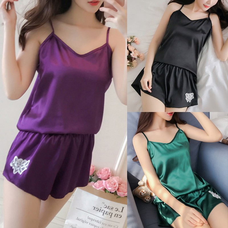 Bộ Pijama Sát Nách Giả Lụa Thêu Hoa Gợi Cảm Cho Nữ