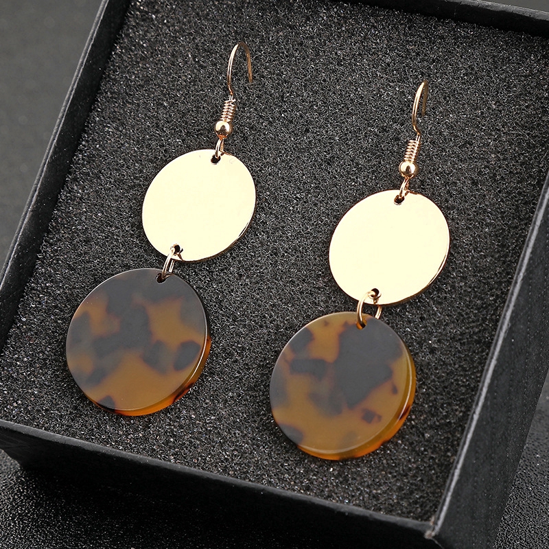 Bông tai kim loại nhiều hình dáng độc đáo