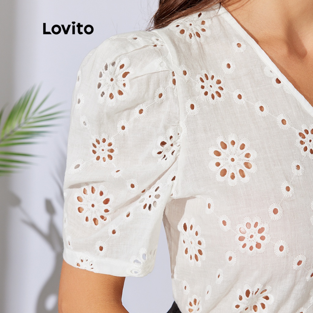 Áo kiểu Lovito thêu họa tiết tay áo chân cừu màu trơn lãng mạn L30LD148 (màu trắng)