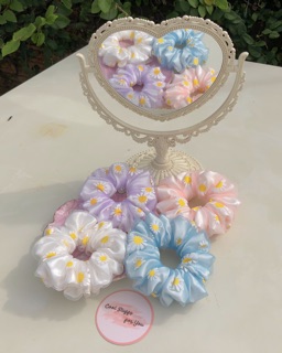 Đồ buộc tóc scrunchies hoa cúc 2 lớp🌼