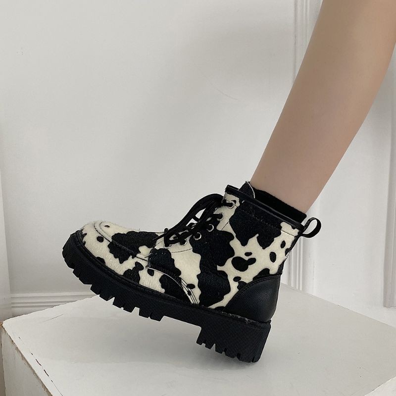 (HÀNG CÓ SẴN - GIAO NGAY) Boots ulzzang B66 bò sữa đế cao 3.5cm | BigBuy360 - bigbuy360.vn