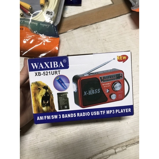 Máy Nghe Nhạc Kiêm Đài Radio FM Waxiba XB 521 URT Có Hỗ Trợ Thẻ Nhớ TF và USB Đèn Pin LED