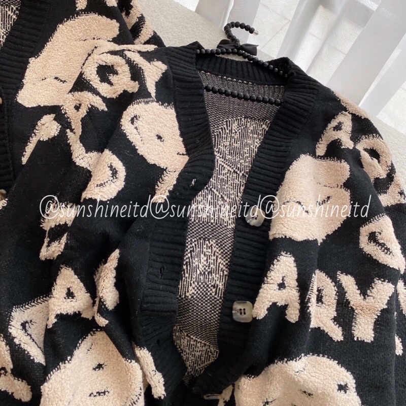 Áo Cardigan Khoác Len Đen Hoạ Tiết Gấu Vàng Lông Xù