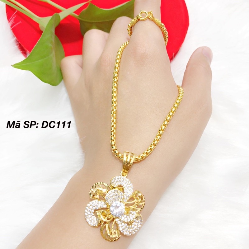 dây chuyền chữ công mặt hoa mai mạ vàng đẹp xuât sắc sang sịn
