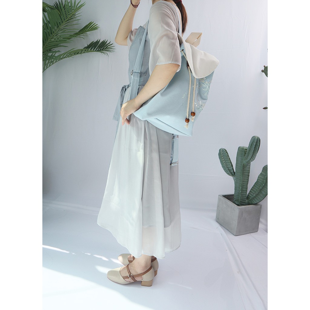 Balo vải thêu phong cách cổ điển