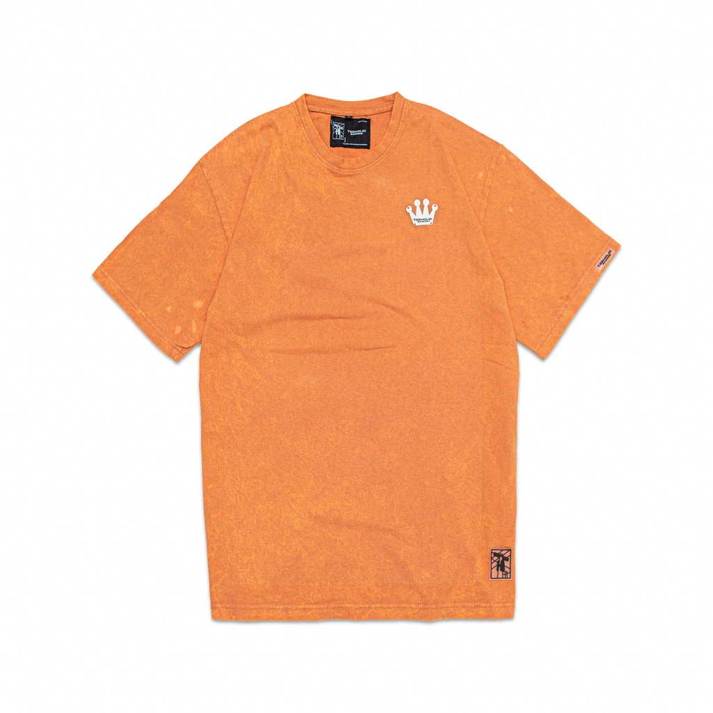 Áo Thun Wash Unisex Màu Cam Nhạt Gắn Vương Miện TeeHolic - THS