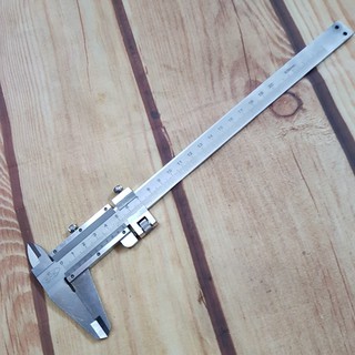 Thước kẹp cơ khí 200 mm