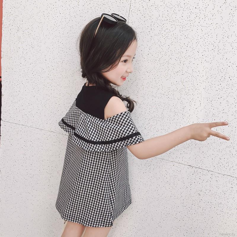 Đầm cotton kẻ ca rô trễ vai dễ thương cho bé