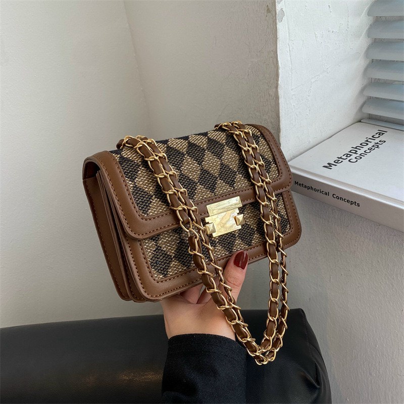 Túi xách nữ đeo chéo đẹp , túi đeo chéo hoạ tiết quả trám cao cấp TD035 - Dứa Official