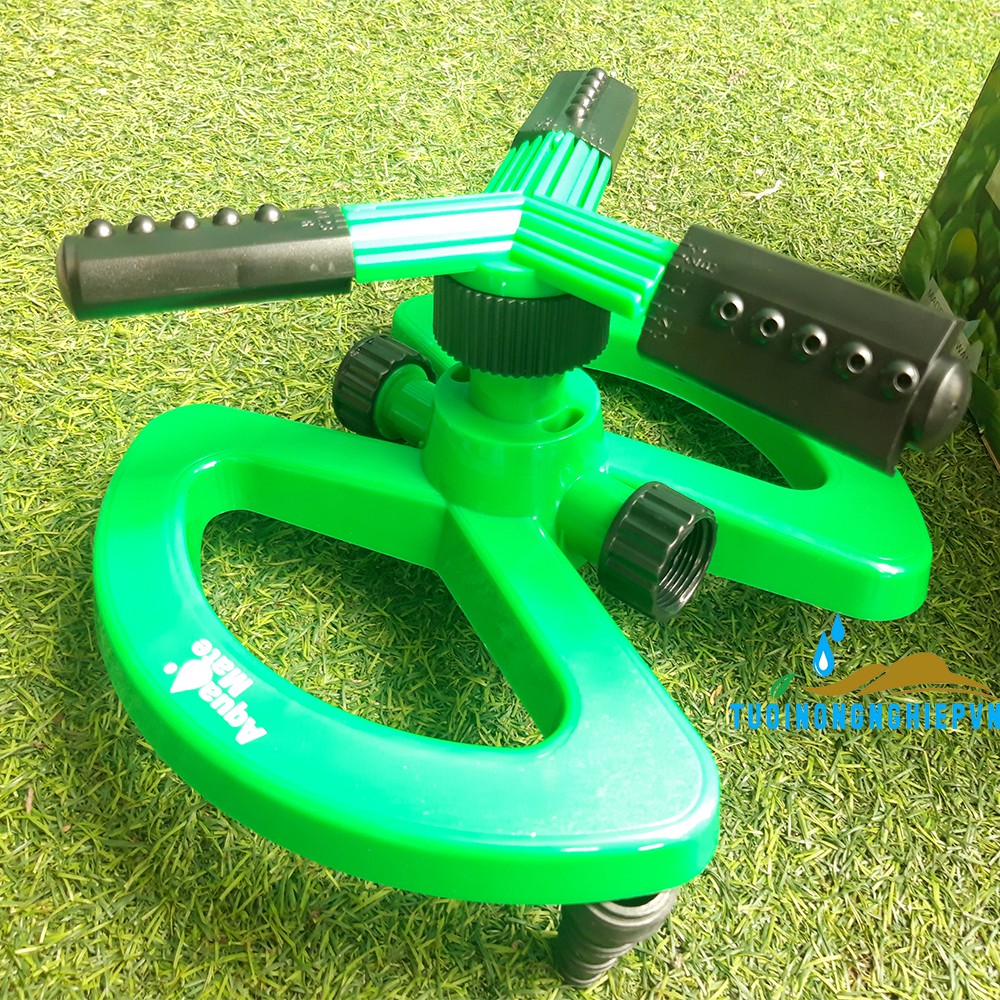 Vòi phun nước tưới cây bằng nhựa tự động xoay 360 độ màu xanh tưới làm mát sân vườn mái nhà