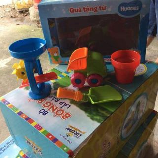 Bộ đồ chơi xúc cát cho bé hàng Km từ  huggies