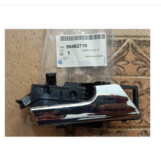 Tay mở cửa trong daewoo gentra phía sau bên trái