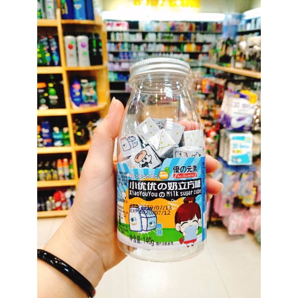 KẸO SỮA CUBE CHAI