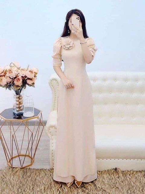 Áo dài tay bồng đính hoa kèm quần | BigBuy360 - bigbuy360.vn