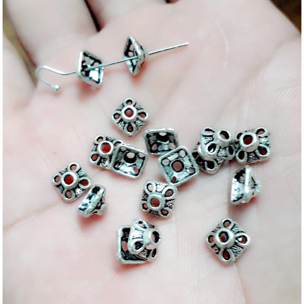 Charm sỉ TPHCM : 50g / 1 gói = 23k [ Sỉ Charm bạc cổ ]