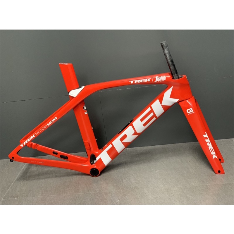 Khung xe Road Carbon T/r/e/k- M/a/d/rone S/L/R 9 phanh đĩa