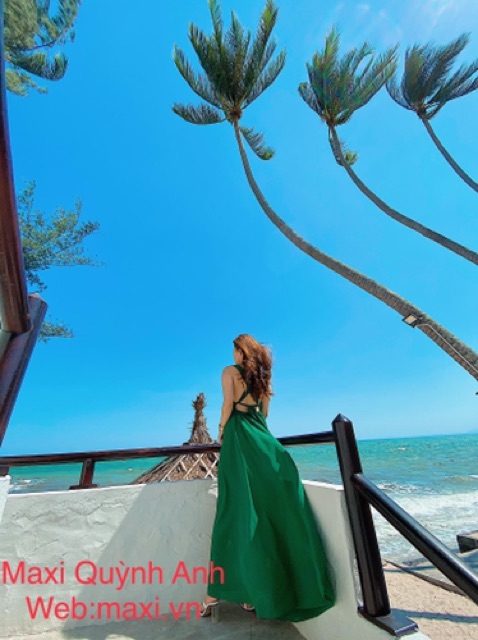 Đầm maxi hai dây chéo lớn xẻ tà đi biển cực đẹp- Kèm hình khách xinh | BigBuy360 - bigbuy360.vn