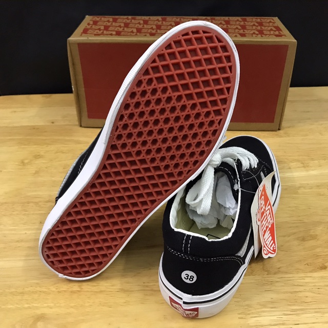 [Đủ hộp+Giấy tờ+ Quà tùy chọn] Giày thể thao nam nữ V.old đen, mũi da nỉ, sóng da, dải size 36-43.        . | BigBuy360 - bigbuy360.vn