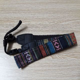 Dây Thổ Cẩm đeo máy Ảnh