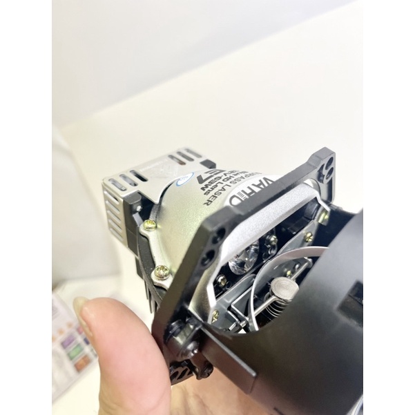 Bi pha E7 laser 63W độ ô tô, xe máy. Chip 6+6 pha mạnh nhiệt 6000k. Ánh sáng mịn. BH 12 tháng