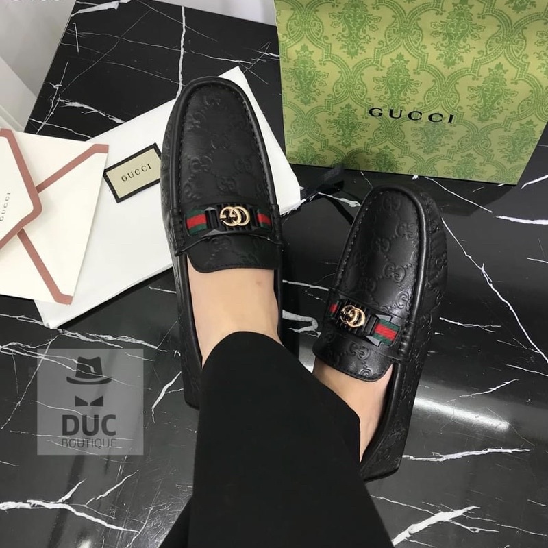 Giầy lười mọi khâu xanh đỏ da sần có logo mới đen kèm video