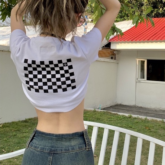 QKOOLE  Áo Thun Nữ Ngắn Tay Cổ Tròn Phong Cách Hàn Quốc