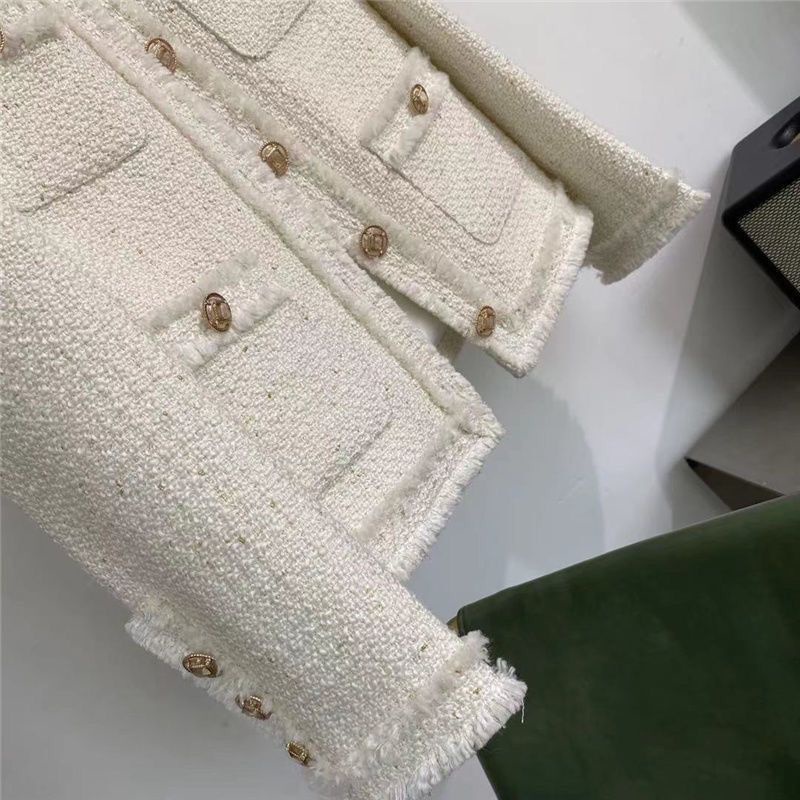 Fashion online celebrity French style fragrant style coat female Spring and Autumn new high-end emotional socialite short jacket wears a small coat.