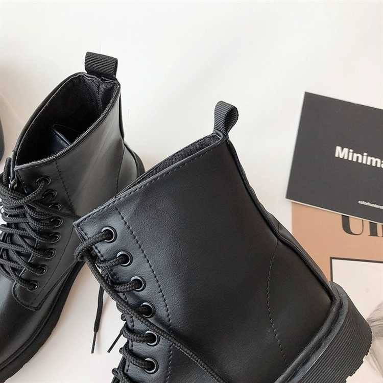 Giày Bốt phong cách Ulzzangs màu đen FULL HỘP 971 | BigBuy360 - bigbuy360.vn