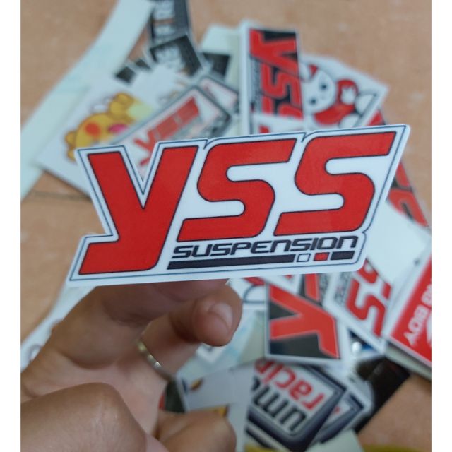 Tem Sticker YSS Nền Trắng Chữ Đỏ Dán Xe Giá Rẻ