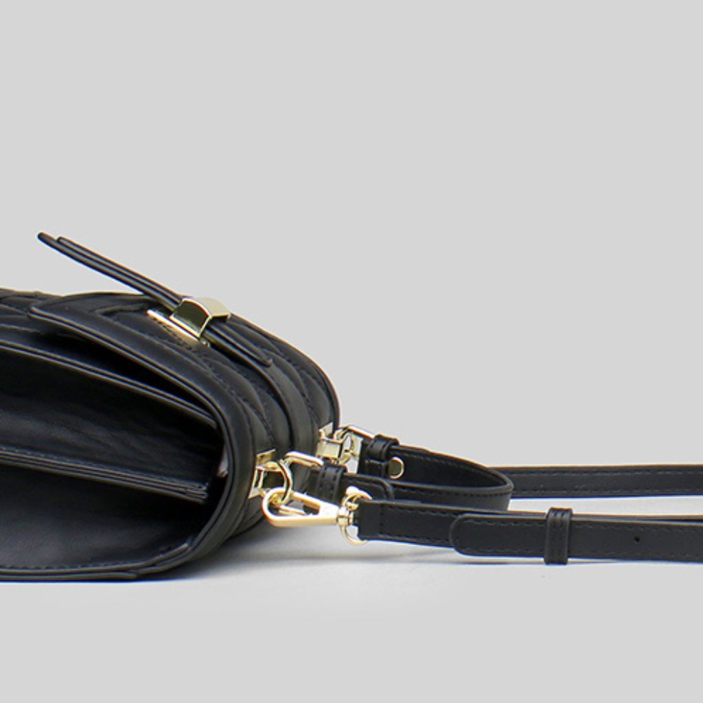 Túi xách nữ, túi xách công sở ô trám nắp gập da mịn size 20 - TXN033