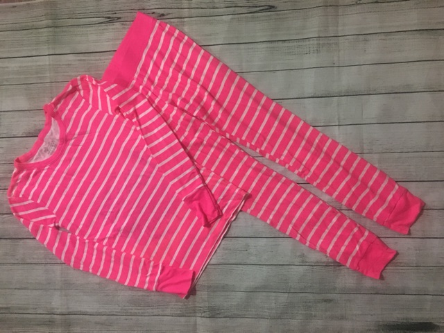 Set đồ bé Old Navy auth ,New giựt tag, Made in cambodia AMGOBET