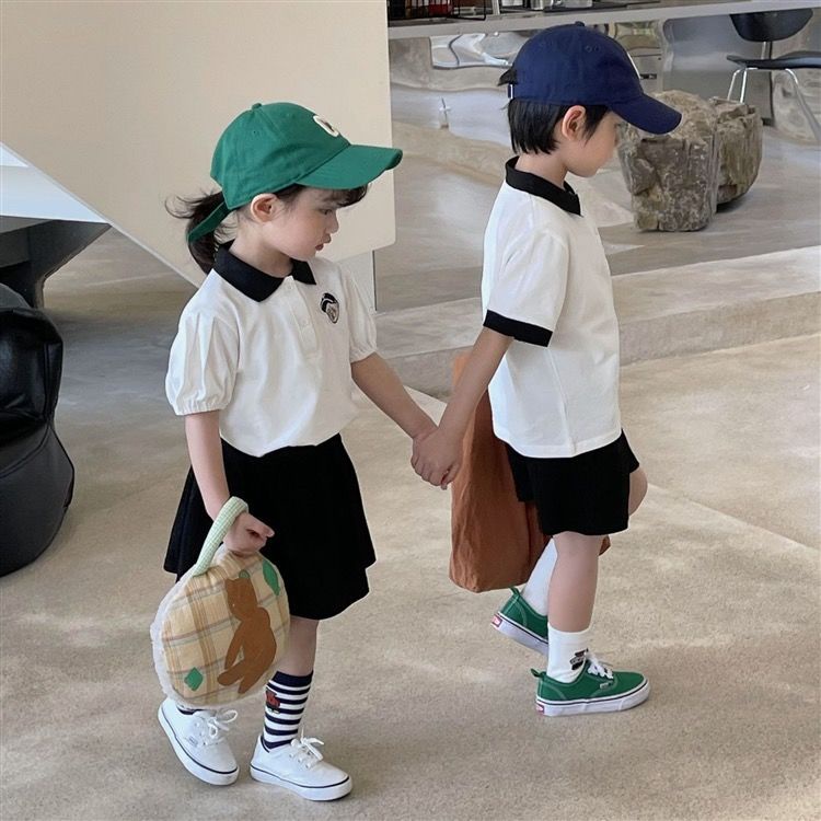 [Babycat] Hàng Có Sẵn Bộ Áo Thun Polo Tay Ngắn Và Chân Váy Ngắn Phong Cách Học Sinh Nhật Hàn Dành Cho Bé Trai Bé Gái Mặc Vào Mùa Hè