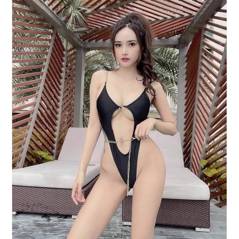 Bikini dây xích lọt khe sexy hot 2021