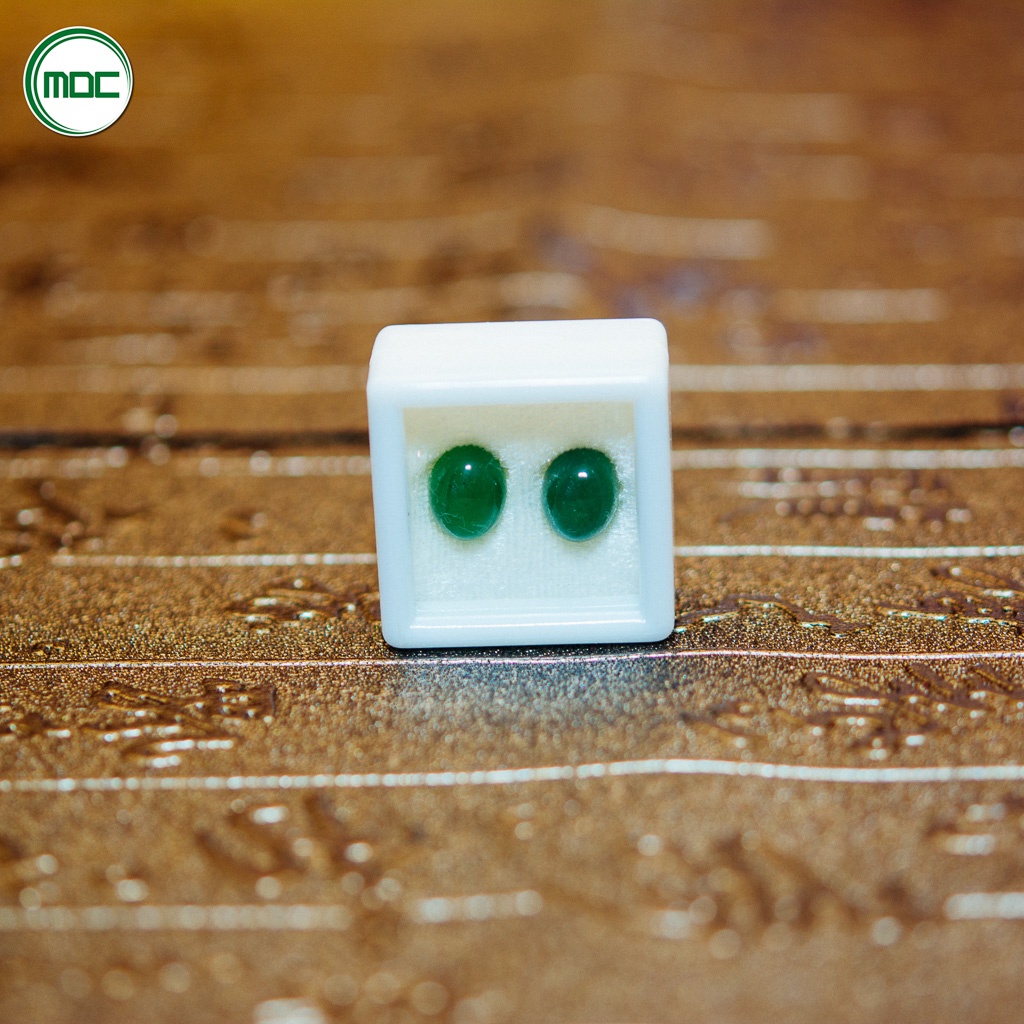 Block 20 hộp đựng đá quý cao cấp màu đen màu trắng size 3cm