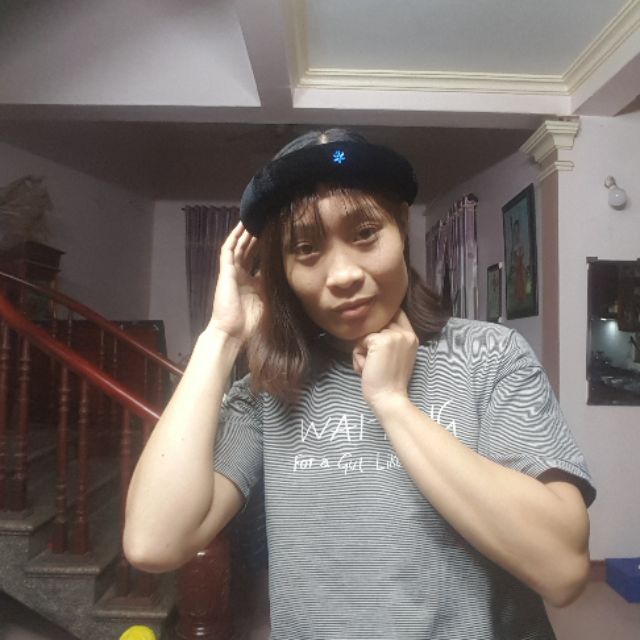 Mấn đội đầu cho bà cho mẹ