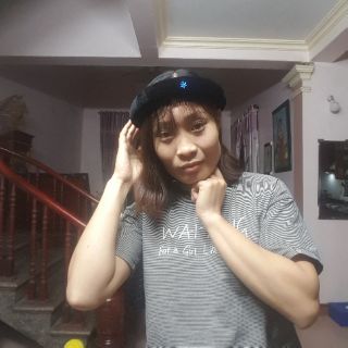 Mấn đội đầu cho bà cho mẹ