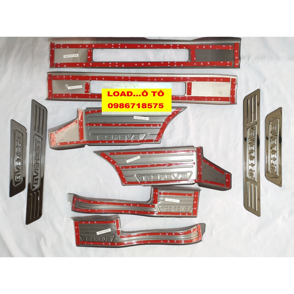 Ốp Bậc Cửa, Nẹp Bước Chân Trong, Ngoài Xe Ford Everest 2022-2018 Bộ 10 Chi Tiết Chất Liệu Titan Cao cấp